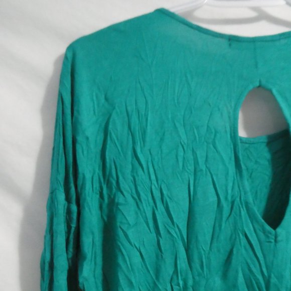 U2B | medium | Long Sleeve Shirt With Keyhole Back and Faux Undershirt Back - Picture 11 of 16